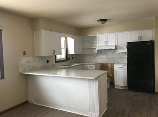 949 Ramsey St S, Shakopee, MN 55379