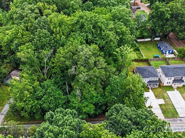 3511 W Sugar Creek Rd, Charlotte, NC 28269
