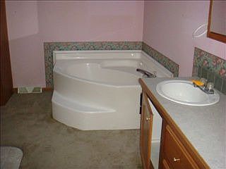 5th image of 1305 W Indiana Ave