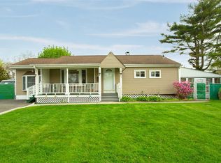 56 Van Buren St, Brentwood, NY 11717