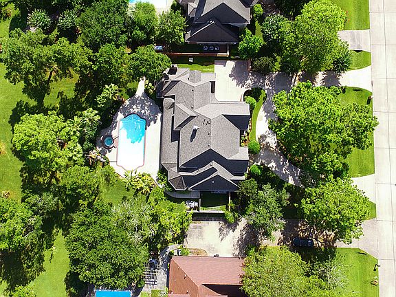 Aerial of pool+parking