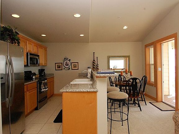 4th image of 1600 Ocean Ave #833