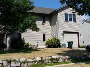 1104 Wayridge Dr, Madison, WI 53704