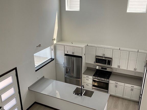 5th image of 2312 B Mary Jane Blvd