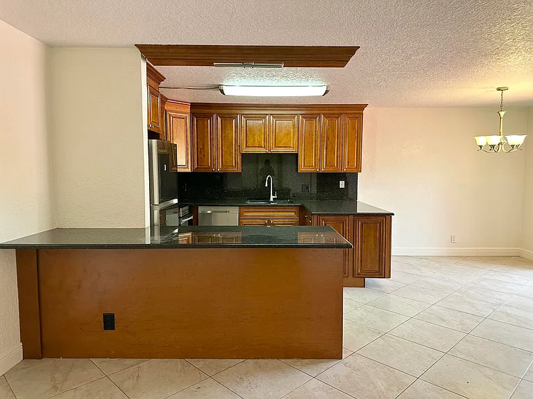 416 Arabian Rd — Photo 10