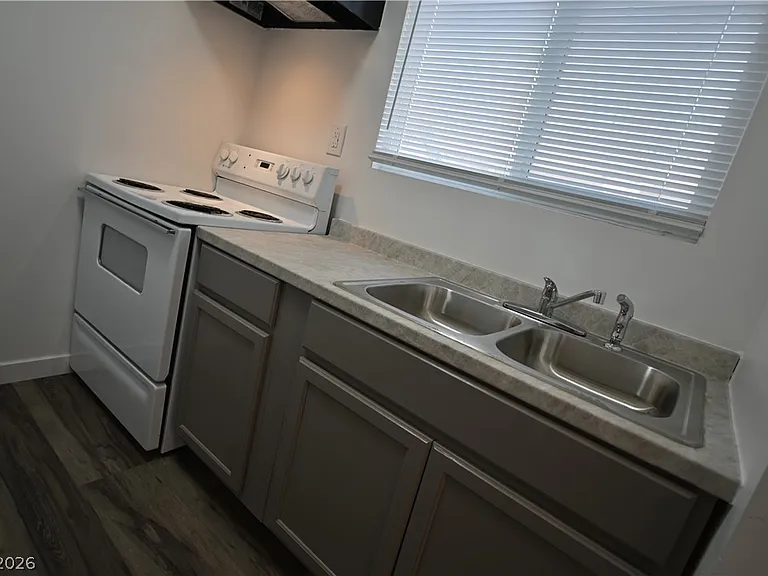 378 N 13th St #378 — Photo 9