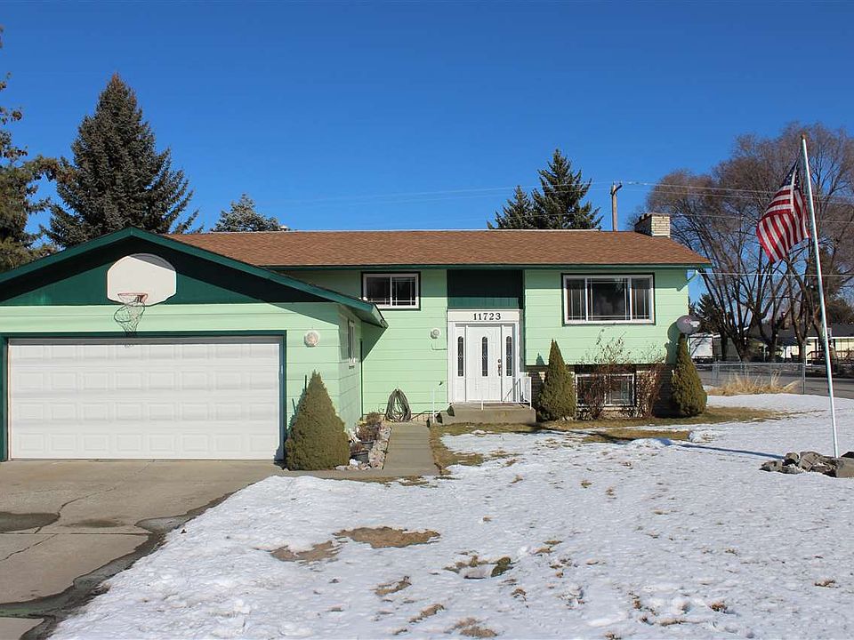 1st image of 11723 E 32nd Ave