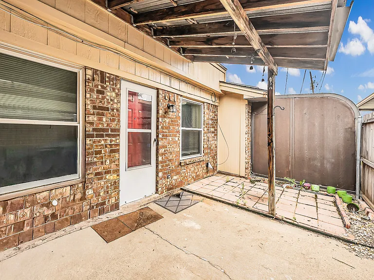5003 Maryanna Way #D — Photo 1