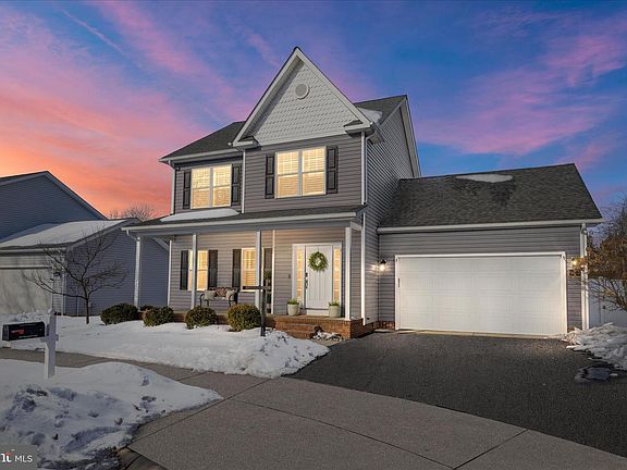 3rd image of 120 Reeand Ln