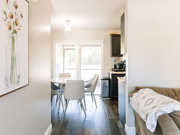 4th image of 14115 Village View Dr
