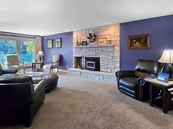 1822 8th St SW, Minot, ND 58701