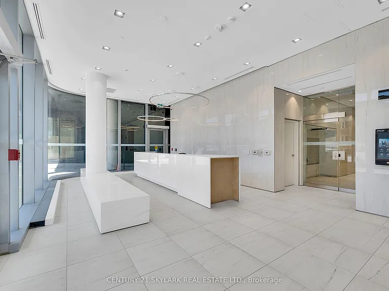 322 Dupont St #206 — Photo 2
