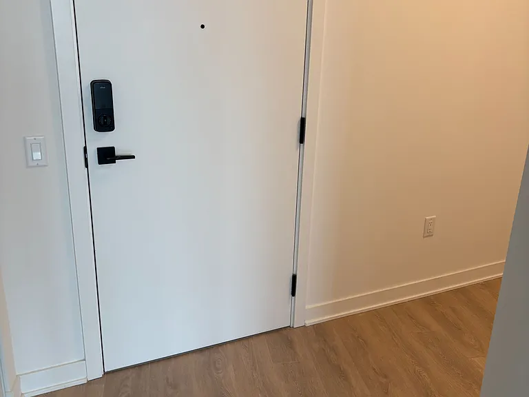 1185 Dupont St #1403 — Photo 35