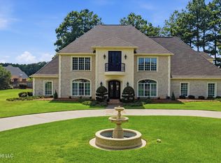 301 Pinehurst Cir, Ridgeland, MS 39157