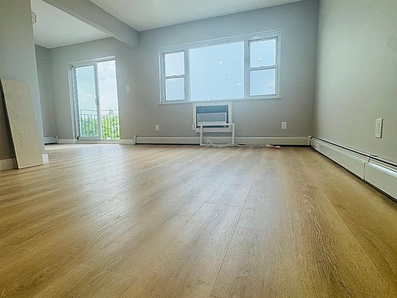 4th image of 20-14 74th St #3F