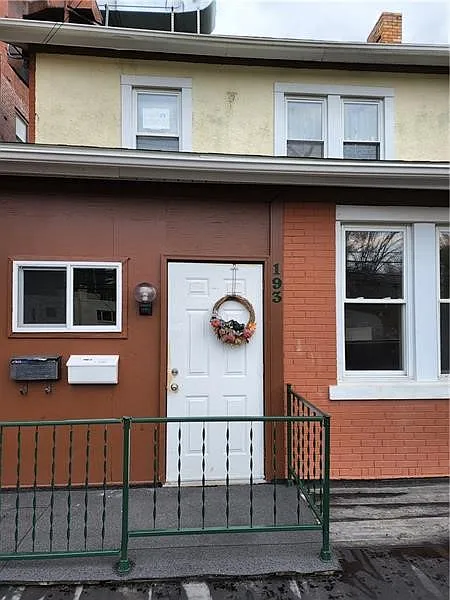 1 bed, $900 — Photo 1