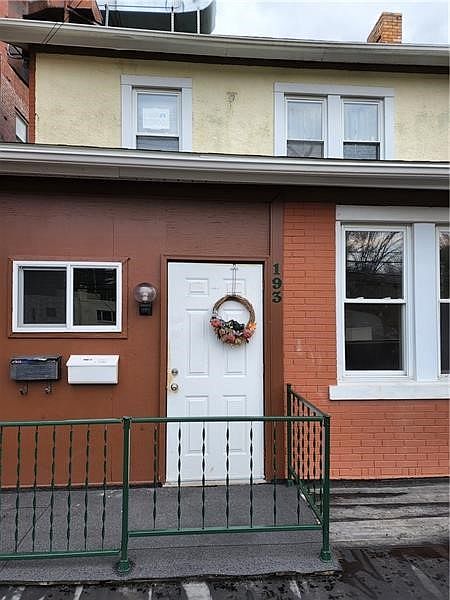 1st image of 193 Castle Shannon Blvd APT A