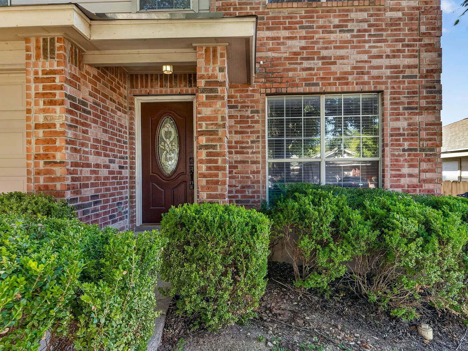 3 bed, 2.5 bath, 2086 sqft, $1,850 — Photo 4