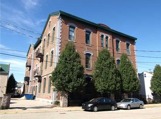 120 S 15th St APT 302, Pittsburgh, PA