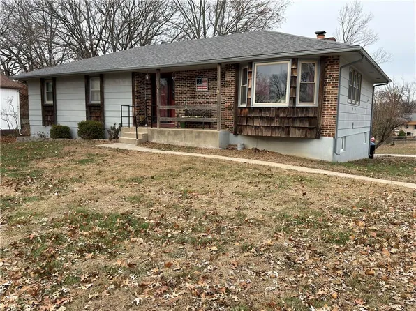 113 Larkin St, Warrensburg, MO 64093