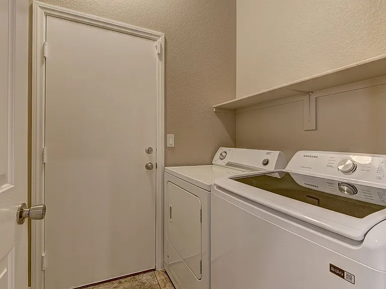 10876 Scamadella St — Photo 16