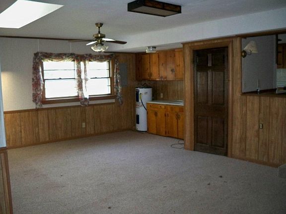 3rd image of 1090 Harrison Ln