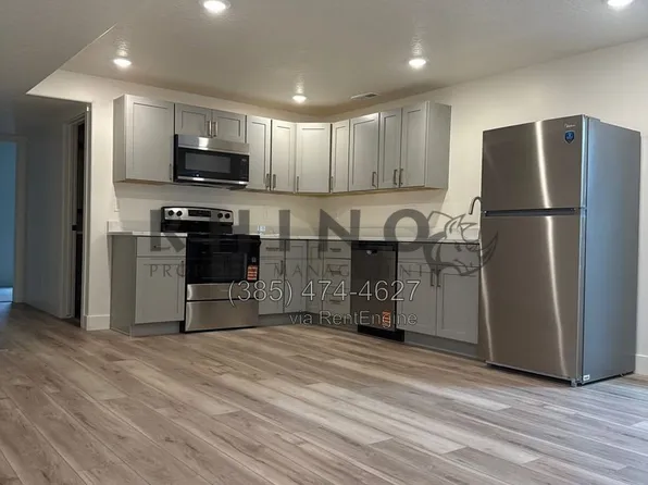 2851 N Chokecherry Dr, Eagle Mountain, UT 84005