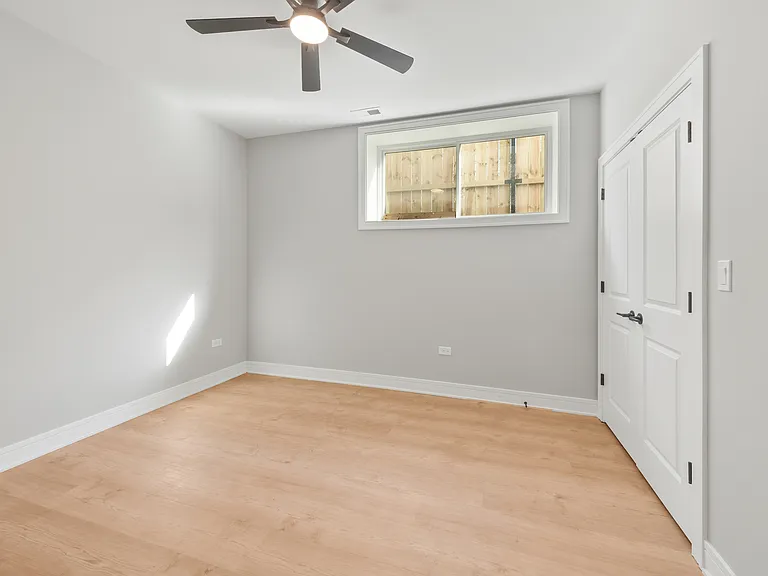 6639 S Langley Ave #1 — Photo 10