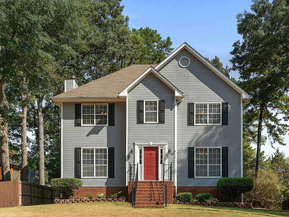 1st image of 142 Cambridge Ln