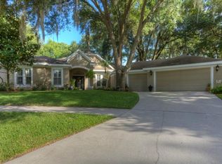 1414 Hounds Hollow Ct, Lutz, FL 33549