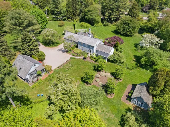 15 Montauk Avenue, Stonington, CT 06378