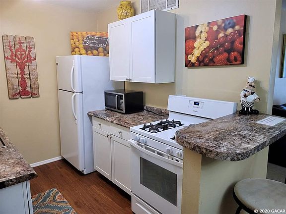3rd image of 1700 SW 16th Ct APT C23