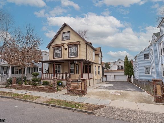 2nd image of 120 Norman St