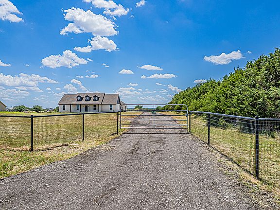 2nd image of 140 Alamo Rd