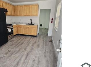 881 N Brooklyn St, Philadelphia, PA 19104
