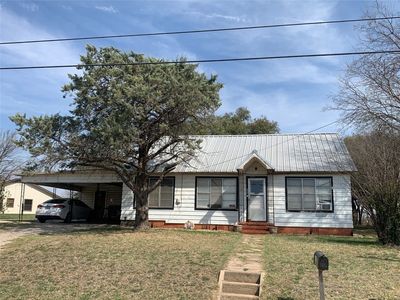 605 E Highland Ave, Comanche, TX, 76442