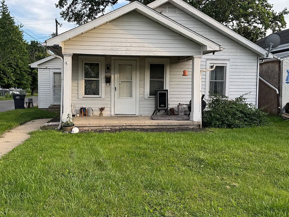 1st image of 627 E 31st St