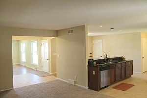 4th image of 13635 W Old Oak Ln