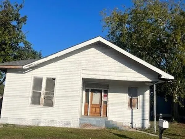 226 Reynoir St, Biloxi, MS 39530