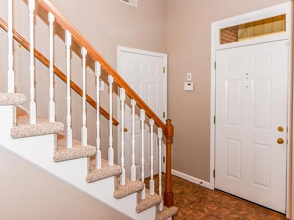 4th image of 748 Sterchi Park Way