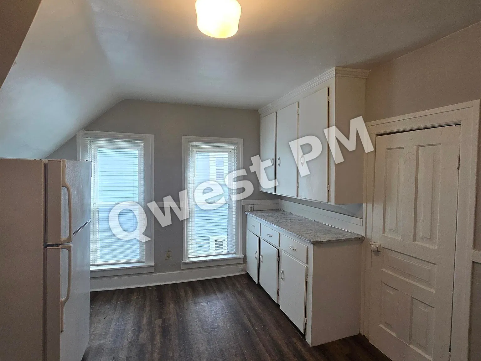 919 Davis Ave NW #2 — Photo 2