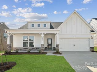9088 El Sworth Dr, Sherrills Ford, NC 28673