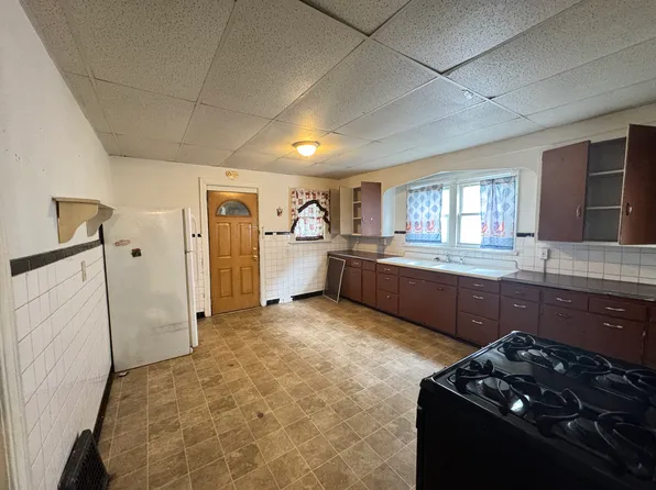 1617 Myrtle St APT 1, Erie, PA 16502