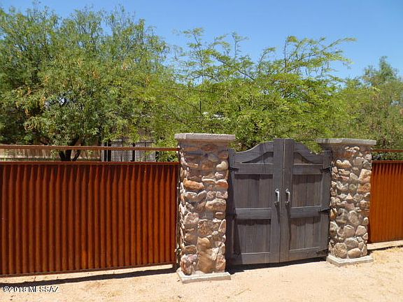 2nd image of 16661 N Avenida De La Canada