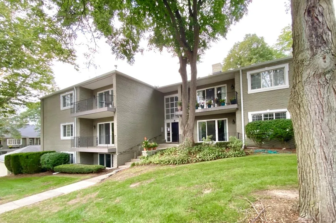 2 bed, 2.0 bath, 1196 sqft, $2,500 — Photo 1