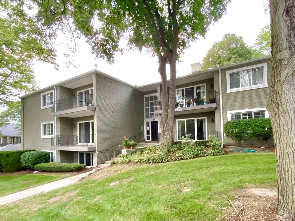1111 N Old Woodward Ave #5