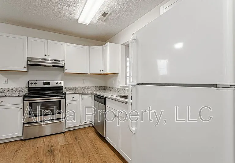 107 Hammett Grove Ln — Photo 12