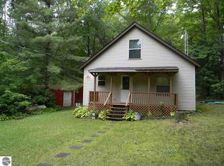 5471 Forest Ct, Rose City, MI 48654