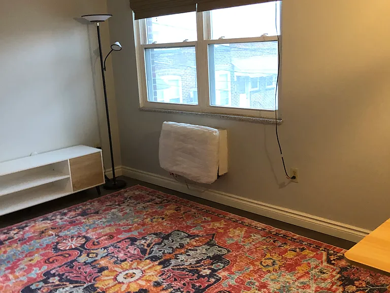 342 E Tompkins St — Photo 13