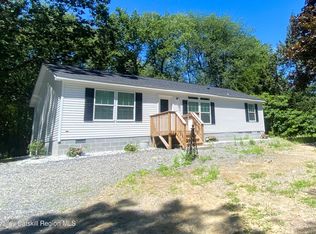 241 Upper North Rd, Lloyd, NY 12528